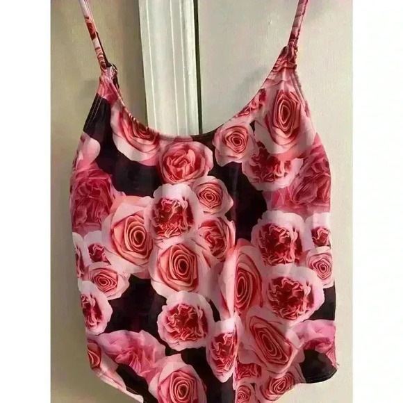 NWT BRAZILIAN Bikini Swimsuit with Pink Roses, Large. - Picture 2 of 5